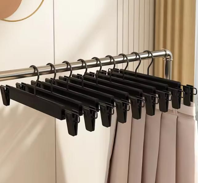 Black Adjustable Metal Hangers For Clothes (Pack of 5)